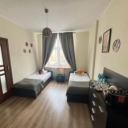 Bedrooms Piotrkowska 64 Лодзь Экстерьер фото